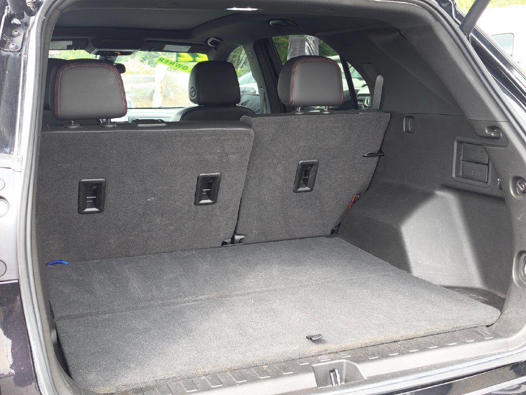 Used 2022 Chevrolet Equinox RS w/ RS Leather Package AWD/4WD image 16