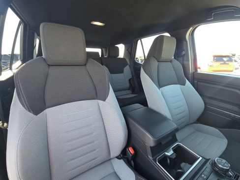 Used 2025 Toyota 4Runner Platinum image 19