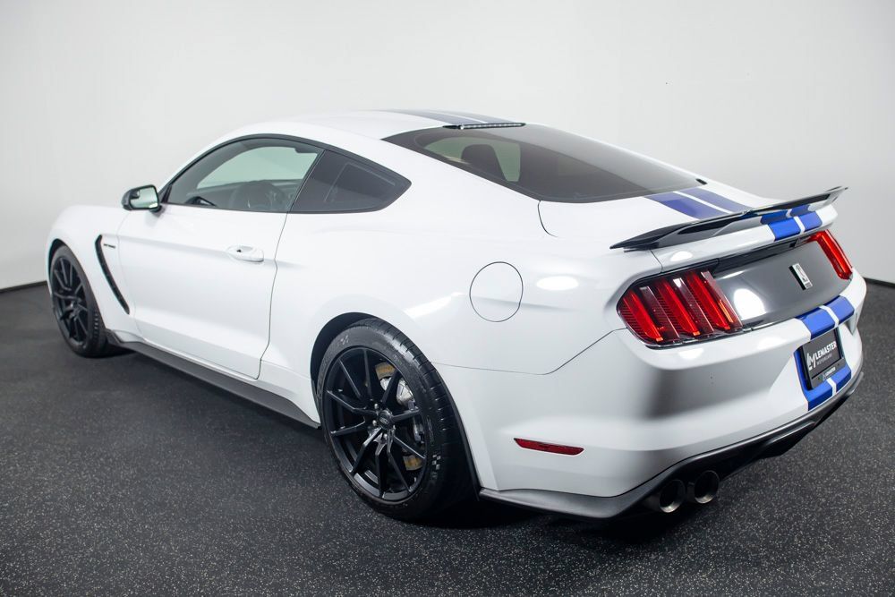 Used 2018 Ford Mustang Shelby GT350 RWD image 2