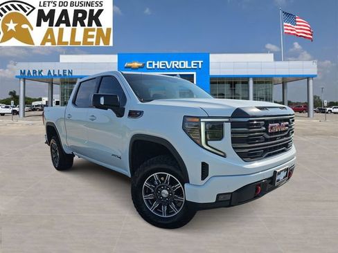 Used 2025 GMC Sierra 1500 AT4 AWD/4WD image 1