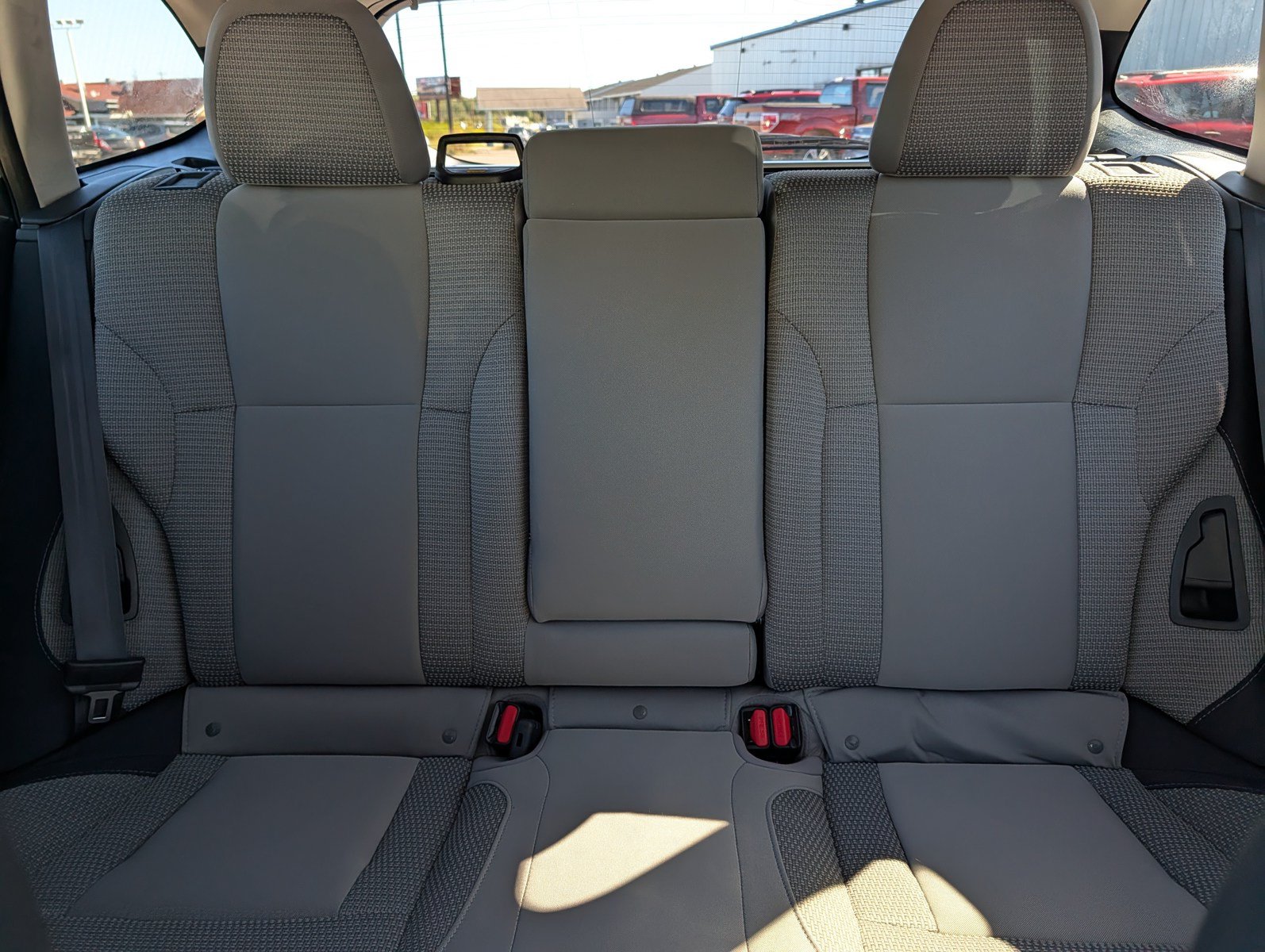 Used 2024 Subaru Outback Premium AWD/4WD image 13