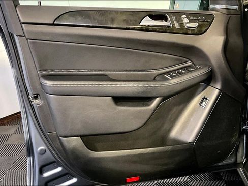 Used 2018 Mercedes-Benz GLE 350 4MATIC image 22