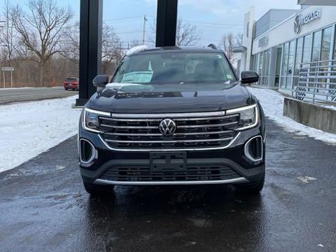 New 2026 Volkswagen Atlas SE AWD/4WD image 2
