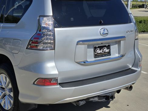 Used 2017 Lexus GX 460 Premium AWD/4WD image 16