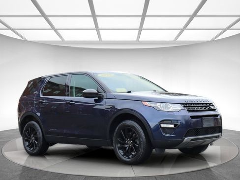Used 2019 Land Rover Discovery Sport HSE image 3