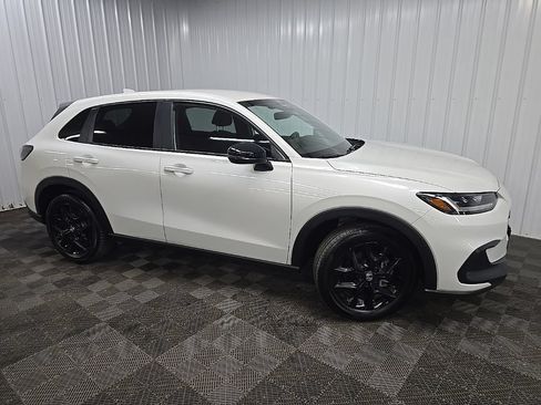 Certified 2024 Honda HR-V Sport image 1