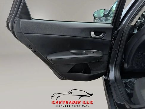 Used 2019 Kia Optima LX FWD image 14