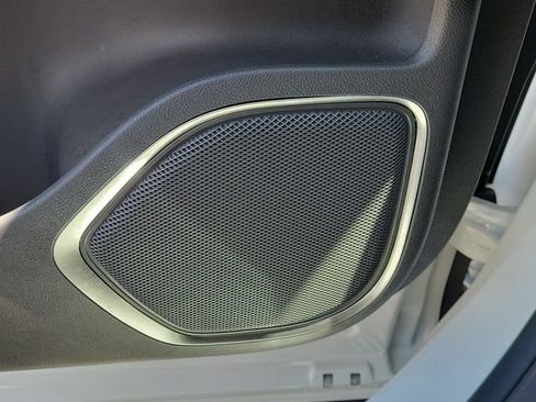 Certified 2023 Lincoln Nautilus AWD w/ Premium Package image 20