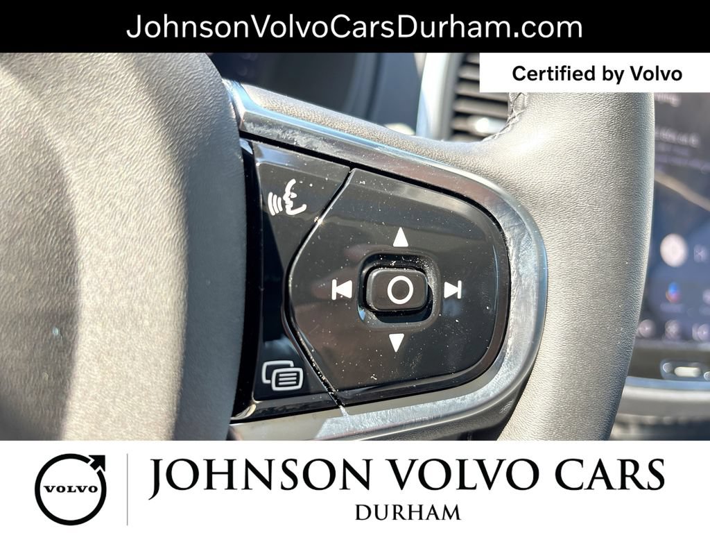 Used 2025 Volvo XC90 B5 Core AWD/4WD image 19
