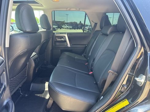 Used 2022 Toyota 4Runner Limited AWD/4WD image 22
