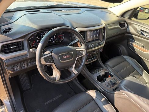 Used 2022 GMC Acadia Denali w/ Denali Ultimate Package image 14
