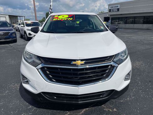 Used 2019 Chevrolet Equinox LS FWD image 2