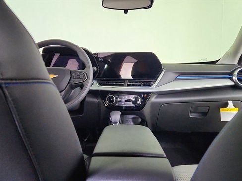 New 2026 Chevrolet Trax LT image 29