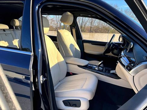 Used 2018 BMW X5 xDrive40e image 9