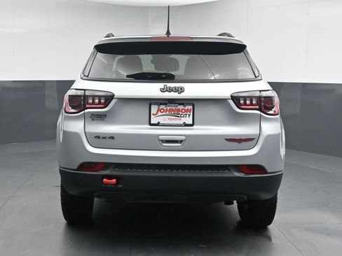 Used 2024 Jeep Compass Trailhawk AWD/4WD image 8