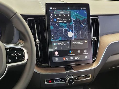 New 2026 Volvo XC60 B5 Plus w/ Climate Package image 14