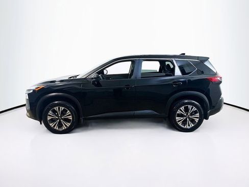 Used 2023 Nissan Rogue SV image 4