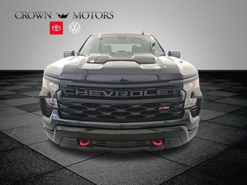Used 2024 Chevrolet Silverado 1500 Custom Trail Boss AWD/4WD image 2
