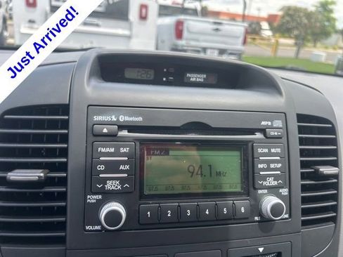 Used 2014 Kia Sedona LX FWD image 20