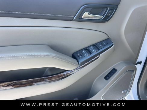 Used 2019 GMC Yukon SLT w/ Open Road Package image 17