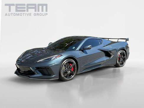 Used 2020 Chevrolet Corvette Stingray Premium Cpe w/ 3LT Preferred Equipment Group RWD image 3