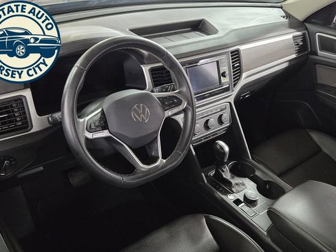 Used 2023 Volkswagen Atlas SE AWD/4WD image 10