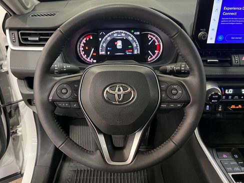 Used 2023 Toyota RAV4 XLE Premium AWD/4WD image 20
