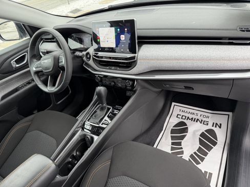 Used 2022 Jeep Compass Sport image 30