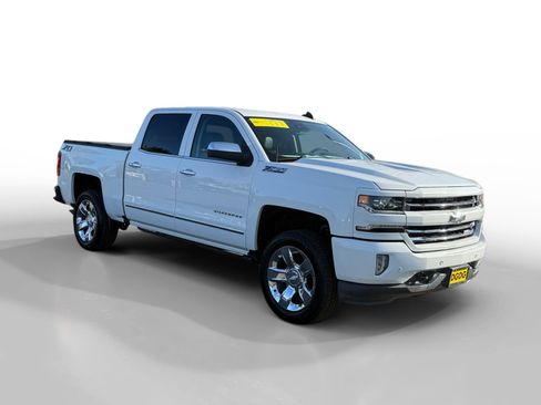 Used 2017 Chevrolet Silverado 1500 LTZ Z71 w/ LTZ Plus Package image 7