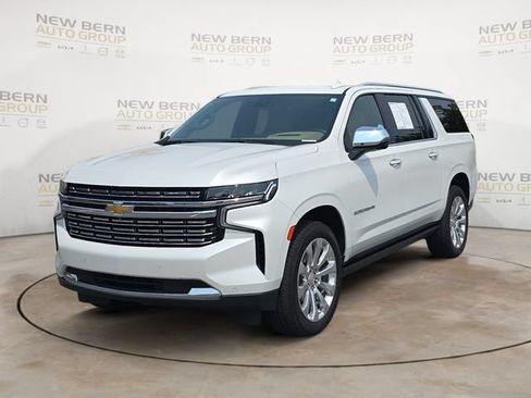 Used 2021 Chevrolet Suburban Premier w/ Premium Package AWD/4WD image 1