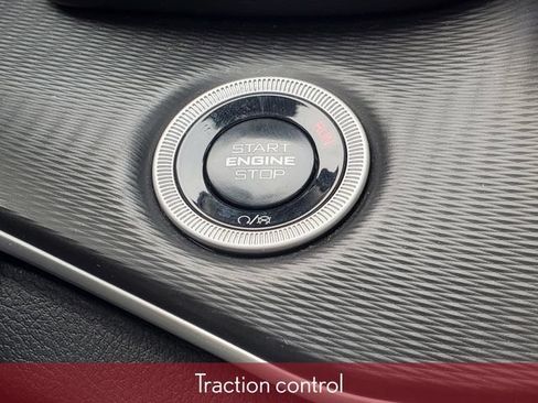 Used 2024 Jeep Grand Cherokee Altitude AWD/4WD image 19