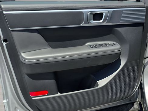 Certified 2025 Hyundai Santa Fe SEL AWD/4WD image 18