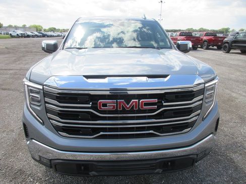 New 2026 GMC Sierra 1500 SLT w/ SLT Convenience Package AWD/4WD image 11