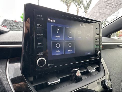 Used 2022 Toyota Corolla SE image 5