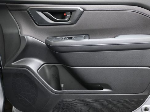 Certified 2025 Subaru Forester Premium image 11