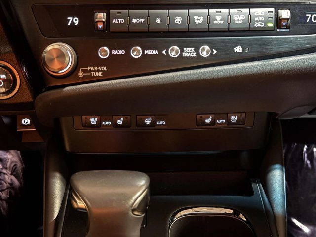 Certified 2025 Lexus ES 300h F Sport w/ Accessory Package (Z2) FWD image 19
