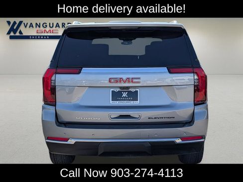 Used 2025 GMC Yukon Elevation w/ Elevation Premium Package AWD/4WD image 8