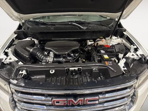 Used 2023 GMC Acadia SLT AWD/4WD image 35