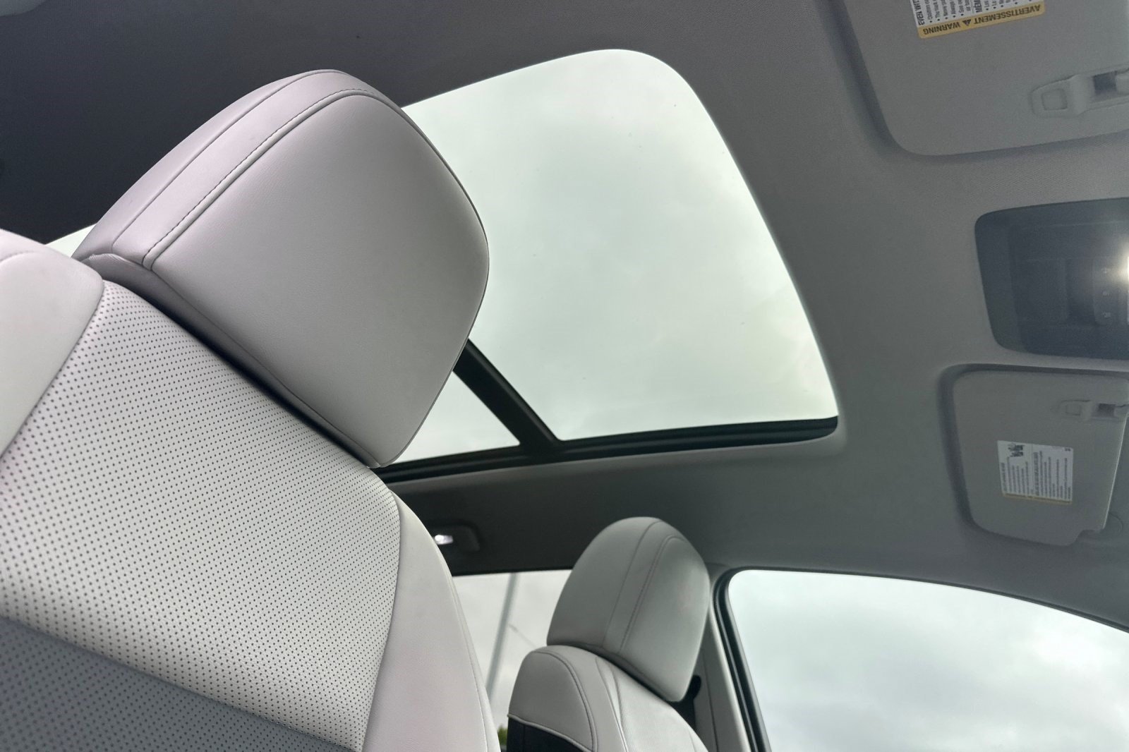Certified 2024 Honda Prologue Elite image 23