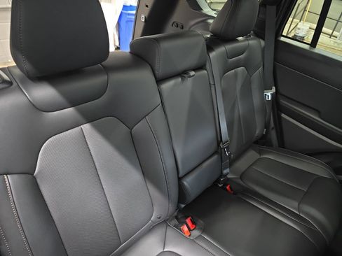New 2026 Jeep Cherokee Limited AWD/4WD image 11