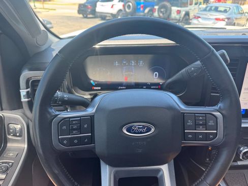Used 2023 Ford F250 Lariat w/ Sport Appearance Package AWD/4WD image 24