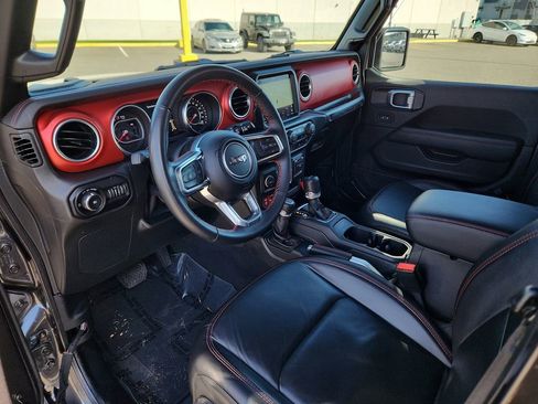 Used 2021 Jeep Wrangler Unlimited Rubicon w/ Xtreme Recon 35" Tire Package image 17