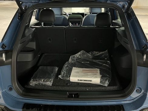 New 2026 Volkswagen Tiguan SE R-Line image 39