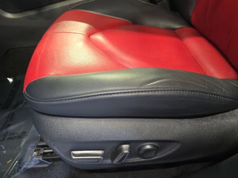 Used 2022 Toyota Highlander XSE image 31