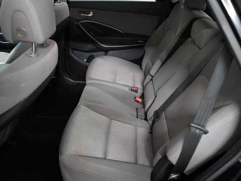 Used 2017 Hyundai Santa Fe SE w/ Cargo Package AWD/4WD image 18