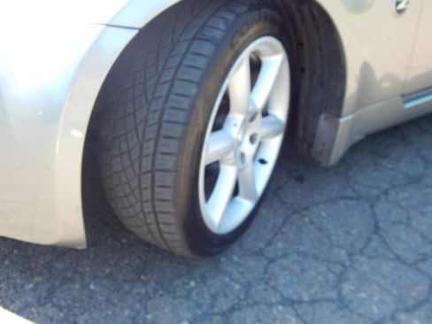 Used 2004 Nissan 350Z Touring image 18