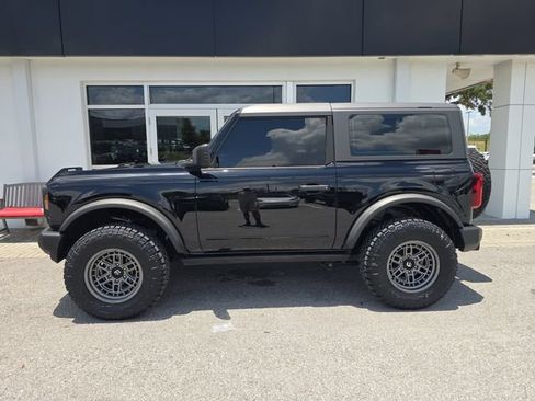 Used 2022 Ford Bronco 2-Door AWD/4WD image 4