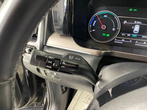 Certified 2022 Kia Sorento EX w/ Panoramic Sunroof Package image 13