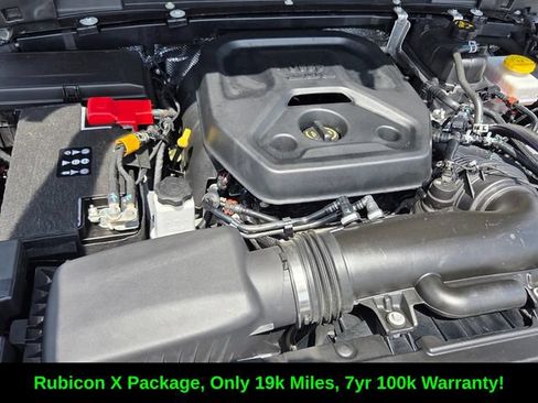 Used 2025 Jeep Wrangler Unlimited Rubicon AWD/4WD image 10
