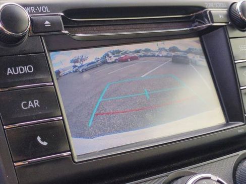 Used 2017 Toyota RAV4 LE image 11